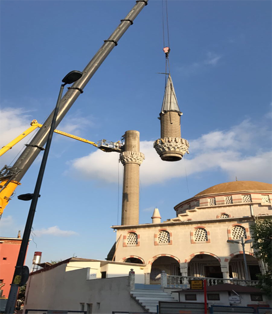 ÜSKÜDAR EMANET ALEMDAR CAMİİ