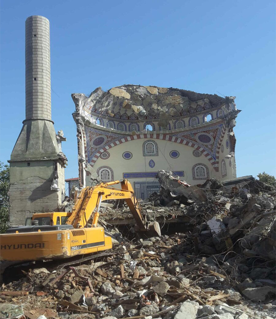 ÜSKÜDAR EMANET ALEMDAR CAMİİ