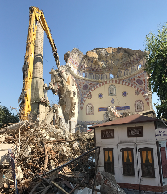 ÜSKÜDAR EMANET ALEMDAR CAMİİ