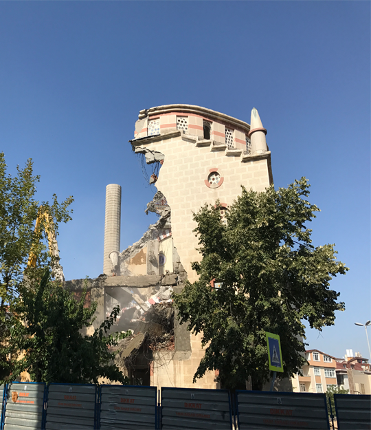 ÜSKÜDAR EMANET ALEMDAR CAMİİ