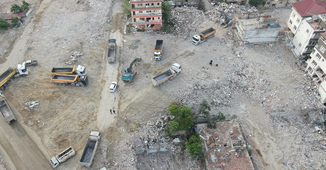 HATAY’DA DEPREMDEN ZARAR GÖREN YAPILARIN YIKIM PROJESİ