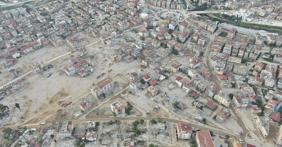 HATAY’DA DEPREMDEN ZARAR GÖREN YAPILARIN YIKIM PROJESİ